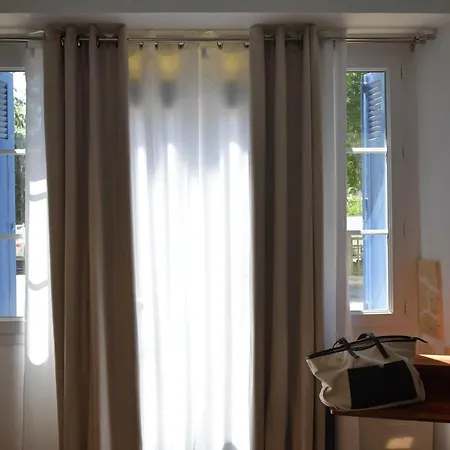 Aux 4 Logis - Le - Petit Dejeuner Offert 1ere Nuit