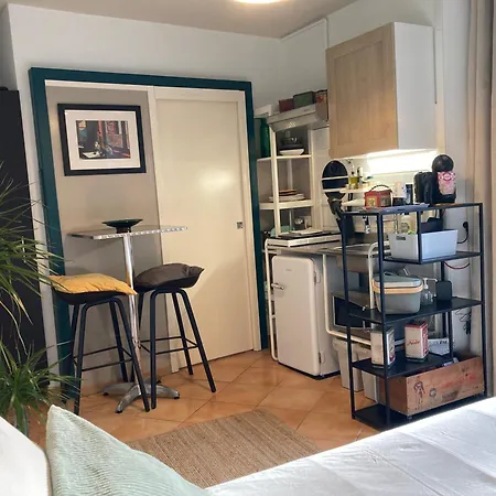 Aux 4 Logis - Le - Petit Dejeuner Offert 1ere Nuit Lejlighedshotel 3*